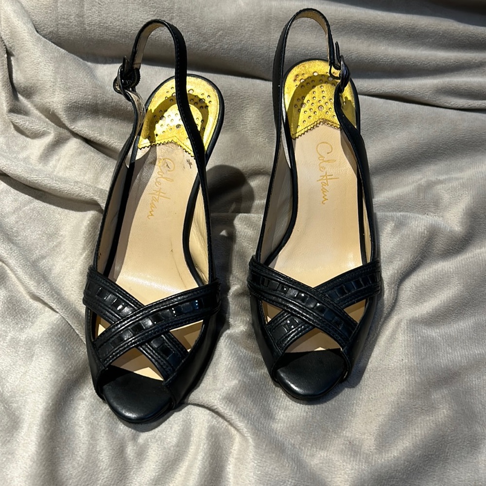 Colehaan sandals black leather size 6 1/2